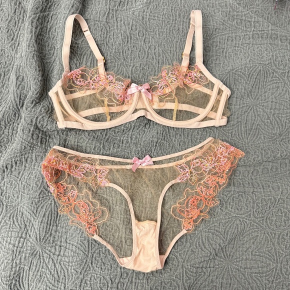 Agent Provocateur Lindie Set 36C, 3 - Picture 1 of 3